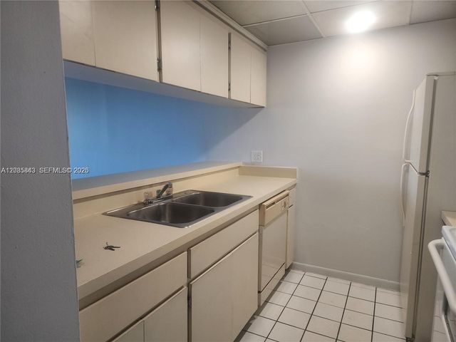 8100 Geneva Ct 341, Doral, FL 33166