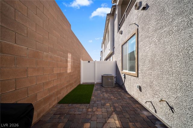 1543 Eliana Crossing Place, Henderson, NV 89002