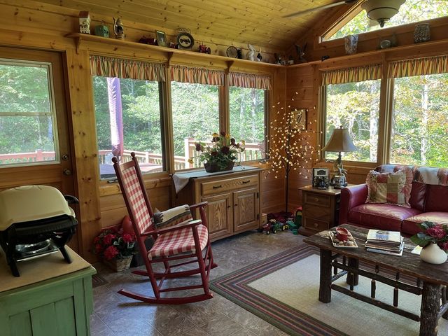 3021 Hanging Dog Road, Murphy, NC 28906
