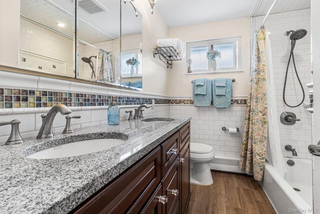 115 S 11th Street, New Hyde Park, NY 11040