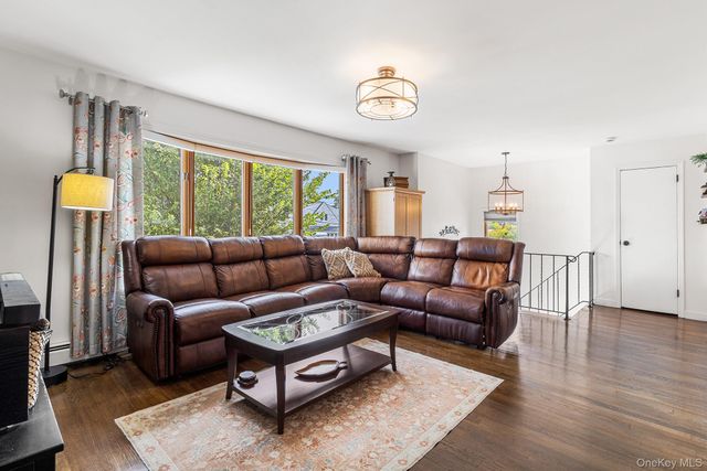 115 S 11th Street, New Hyde Park, NY 11040