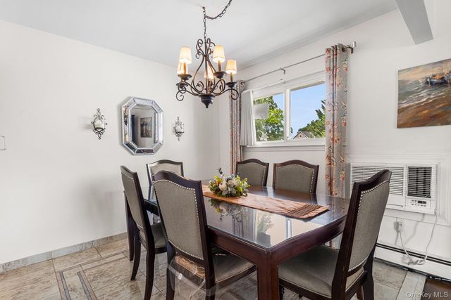 115 S 11th Street, New Hyde Park, NY 11040