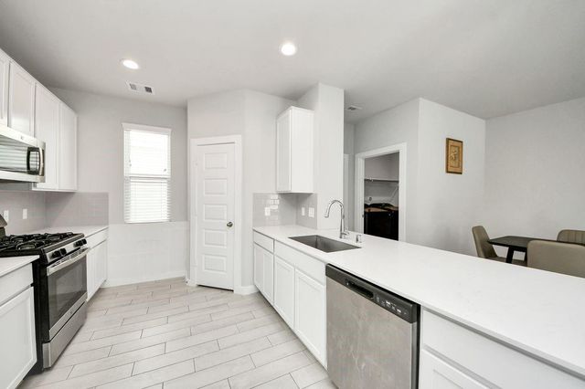 2222 Emerald Diamond Court, Fresno, TX 77545