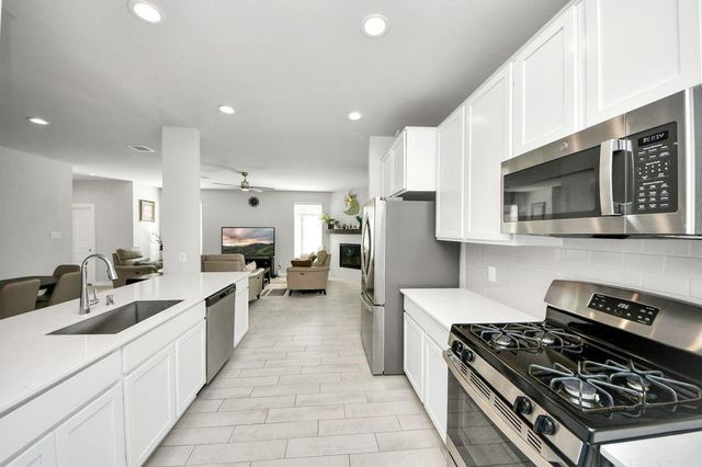 2222 Emerald Diamond Court, Fresno, TX 77545