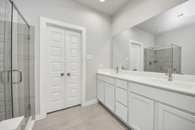 2222 Emerald Diamond Court, Fresno, TX 77545