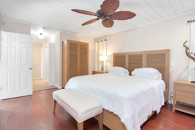 19 PINEHILL Trail E, Tequesta, FL 33469