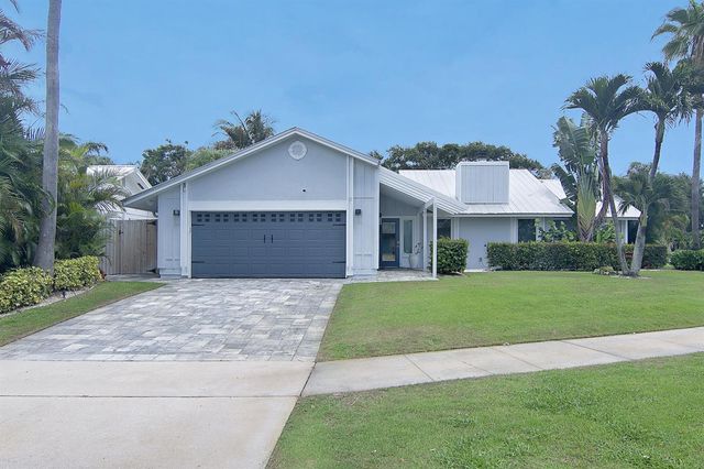 19 PINEHILL Trail E, Tequesta, FL 33469