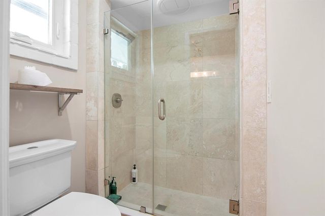 19 PINEHILL Trail E, Tequesta, FL 33469