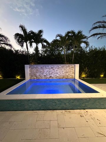 19 PINEHILL Trail E, Tequesta, FL 33469