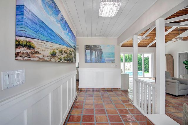 19 PINEHILL Trail E, Tequesta, FL 33469