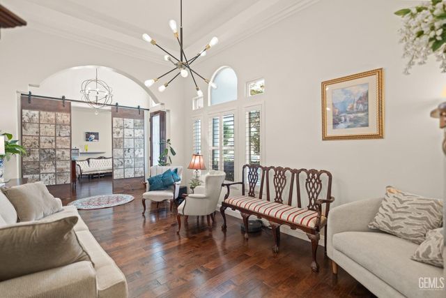 11502 Crabbet Park Drive, Bakersfield, CA 93311