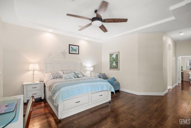 11502 Crabbet Park Drive, Bakersfield, CA 93311