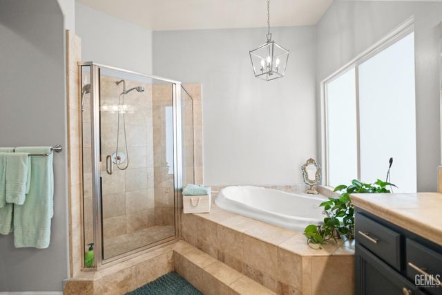 11502 Crabbet Park Drive, Bakersfield, CA 93311