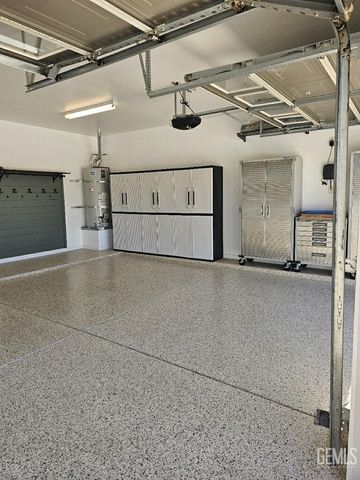 11502 Crabbet Park Drive, Bakersfield, CA 93311