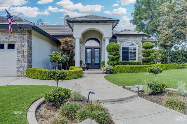 11502 Crabbet Park Drive, Bakersfield, CA 93311