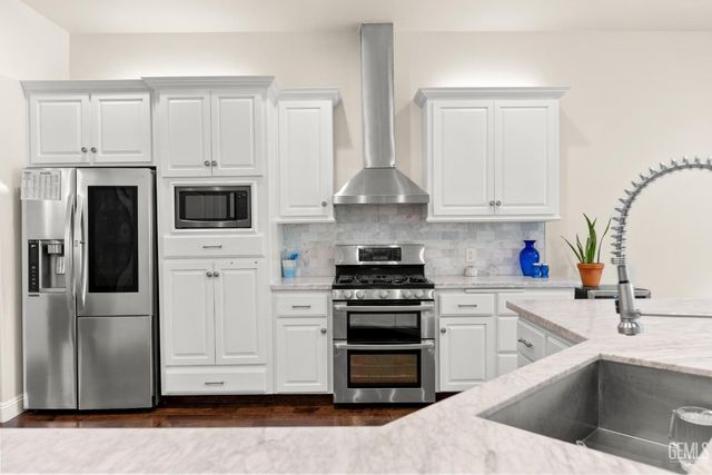 11502 Crabbet Park Drive, Bakersfield, CA 93311