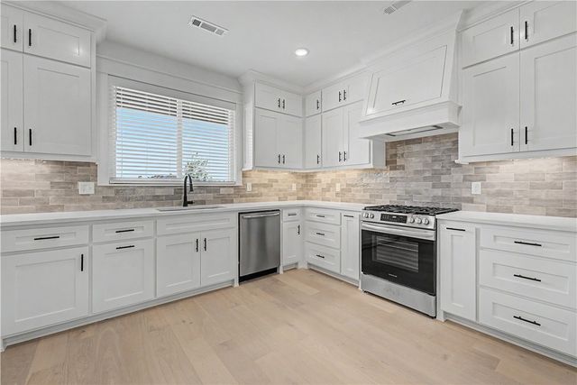 6605 Crabapple Street, Bentonville, AR 72712
