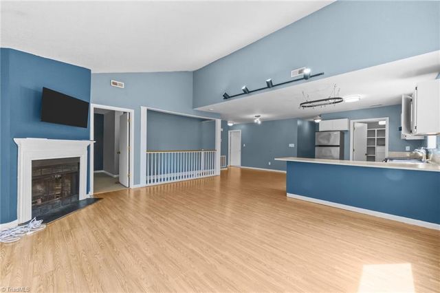 3646 Heathrow Drive, Winston-salem, NC 27127