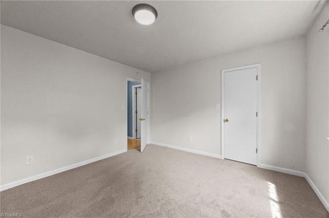 3646 Heathrow Drive, Winston-salem, NC 27127