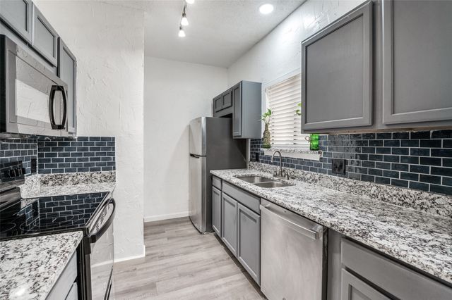 5550 Spring Valley Road G16, Dallas, TX 75254