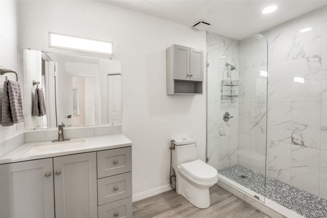 5550 Spring Valley Road G16, Dallas, TX 75254