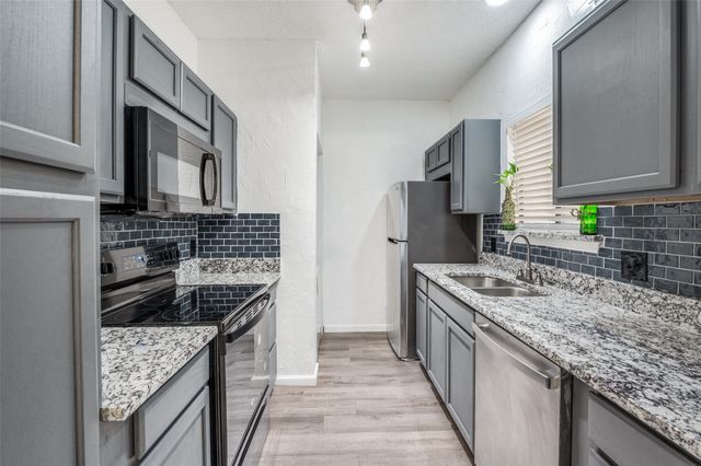 5550 Spring Valley Road G16, Dallas, TX 75254