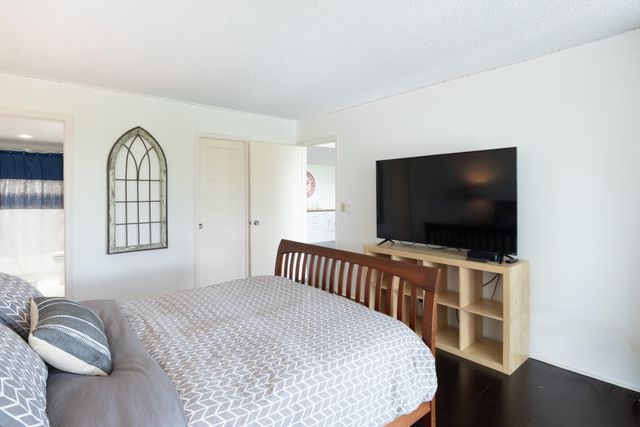 2400 PRESIDENTIAL Way 302, West Palm Beach, FL 33401