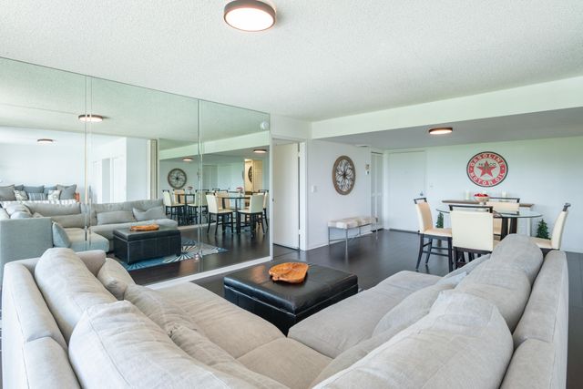 2400 PRESIDENTIAL Way 302, West Palm Beach, FL 33401