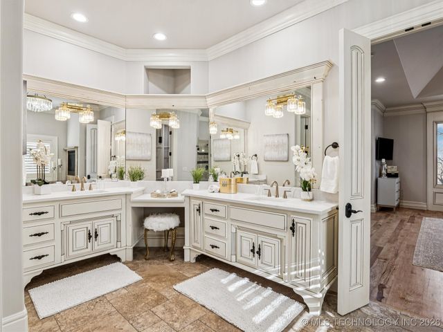 12225 S 14th Court, Jenks, OK 74037