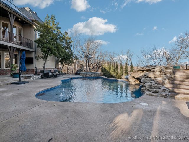 12225 S 14th Court, Jenks, OK 74037