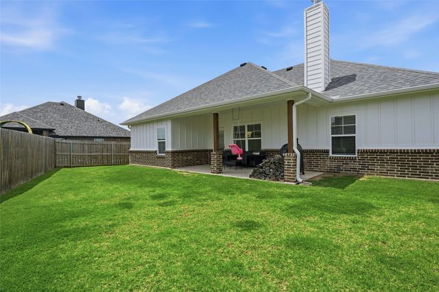 1411 Saratoga Drive, Sherman, TX 75092