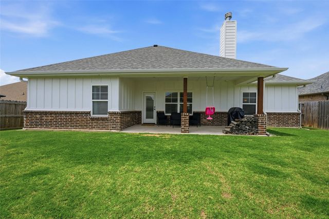 1411 Saratoga Drive, Sherman, TX 75092