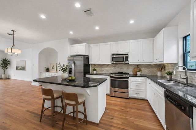650 Westcross Street 70, Houston, TX 77018