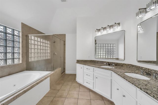 650 Westcross Street 70, Houston, TX 77018