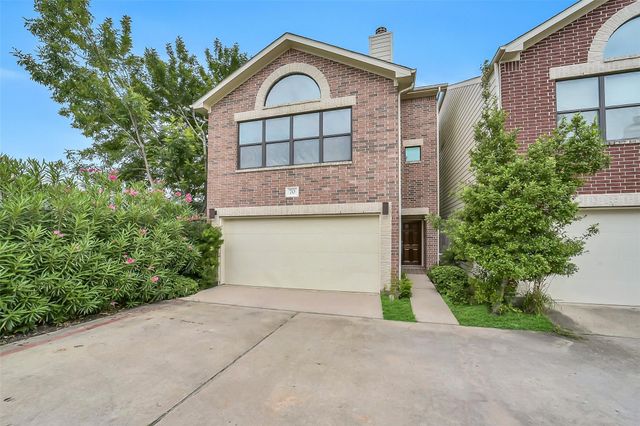 650 Westcross Street 70, Houston, TX 77018