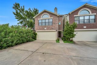 650 Westcross Street 70, Houston, TX 77018