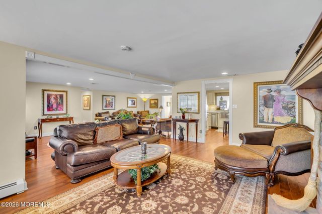 13 Jolly Roger Way, Waretown, NJ 08758