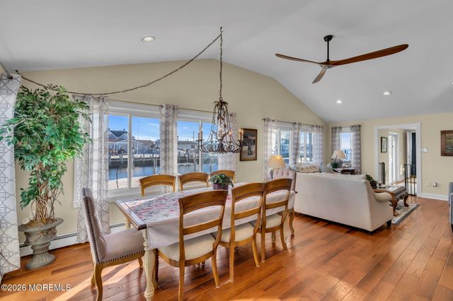 13 Jolly Roger Way, Waretown, NJ 08758