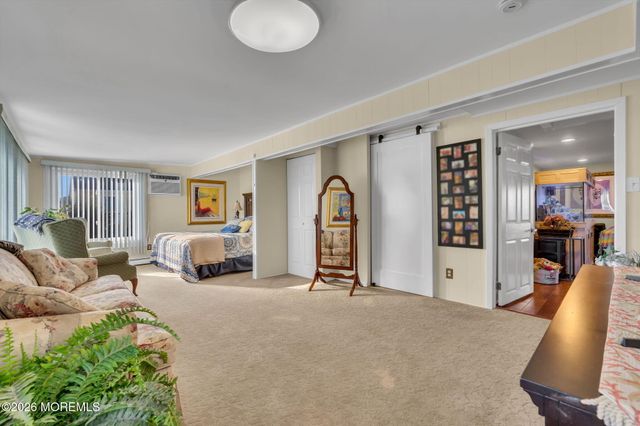 13 Jolly Roger Way, Waretown, NJ 08758