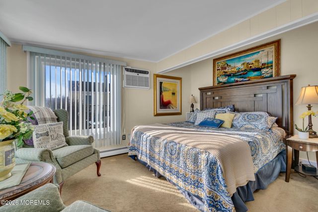 13 Jolly Roger Way, Waretown, NJ 08758