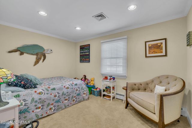 13 Jolly Roger Way, Waretown, NJ 08758