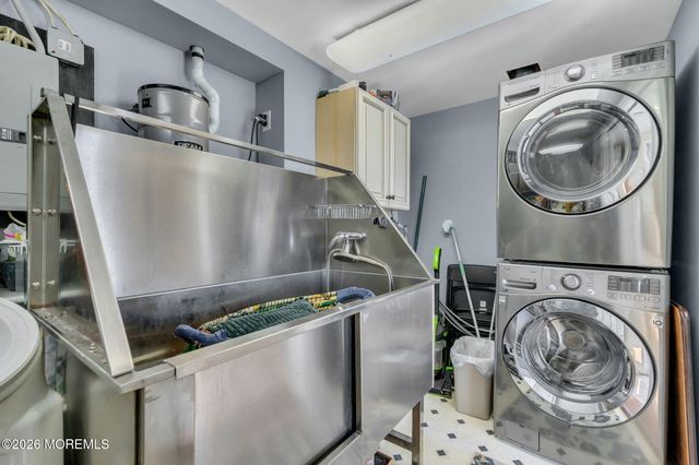 13 Jolly Roger Way, Waretown, NJ 08758