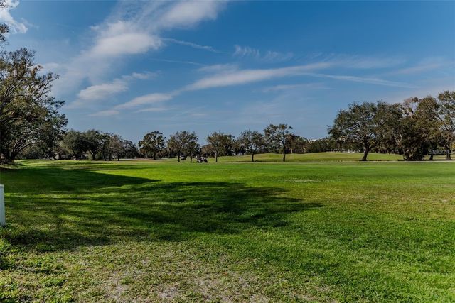 700 STARKEY ROAD 1114, Largo, FL 33771
