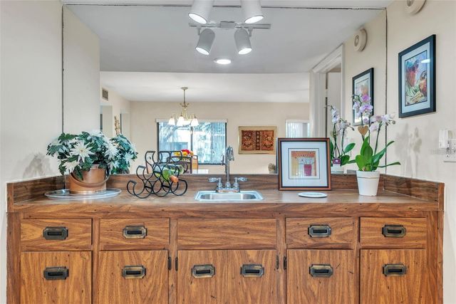 700 STARKEY ROAD 1114, Largo, FL 33771