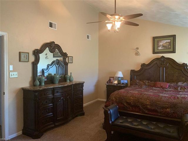 646 Edgewood ARCH, Chesapeake, VA 23322