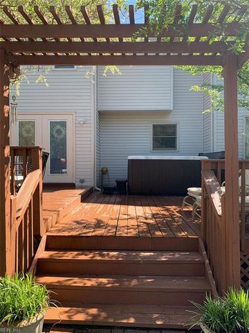646 Edgewood ARCH, Chesapeake, VA 23322