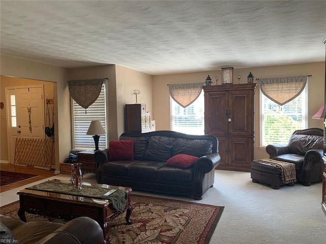 646 Edgewood ARCH, Chesapeake, VA 23322
