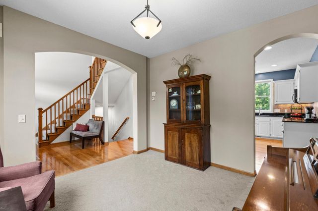 11542 Avery Drive, Inver Grove Heights, MN 55077