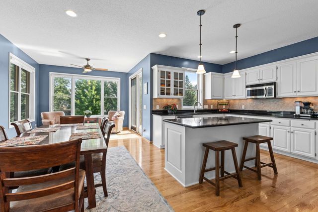 11542 Avery Drive, Inver Grove Heights, MN 55077
