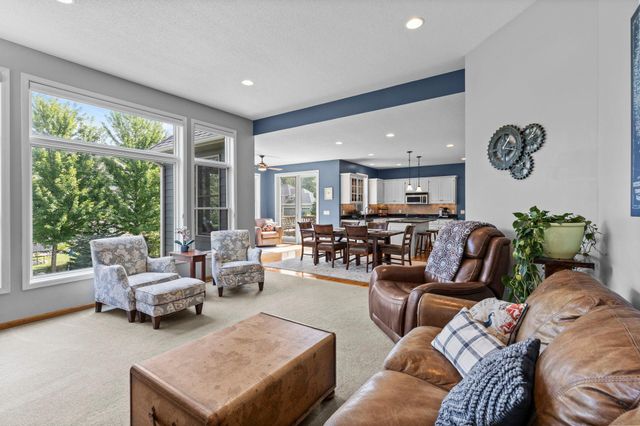 11542 Avery Drive, Inver Grove Heights, MN 55077